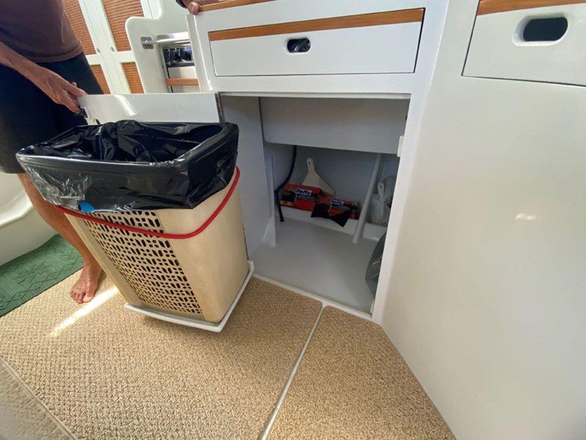 ROUTE 66 Custom B&R  Eric Goetz 68 yacht sale