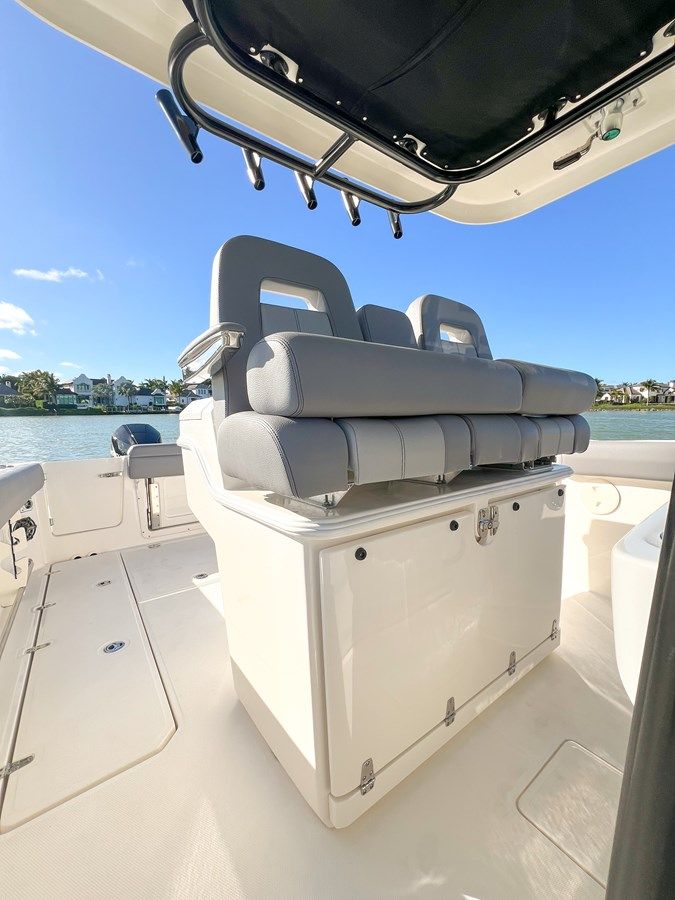 Deep Blue - Boston Whaler yacht sale
