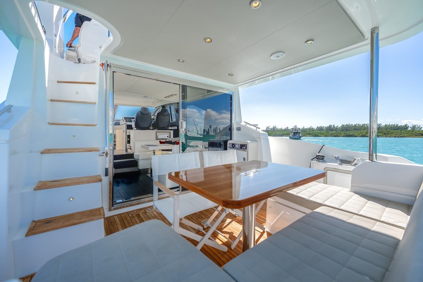 the best price on Relentless 2018