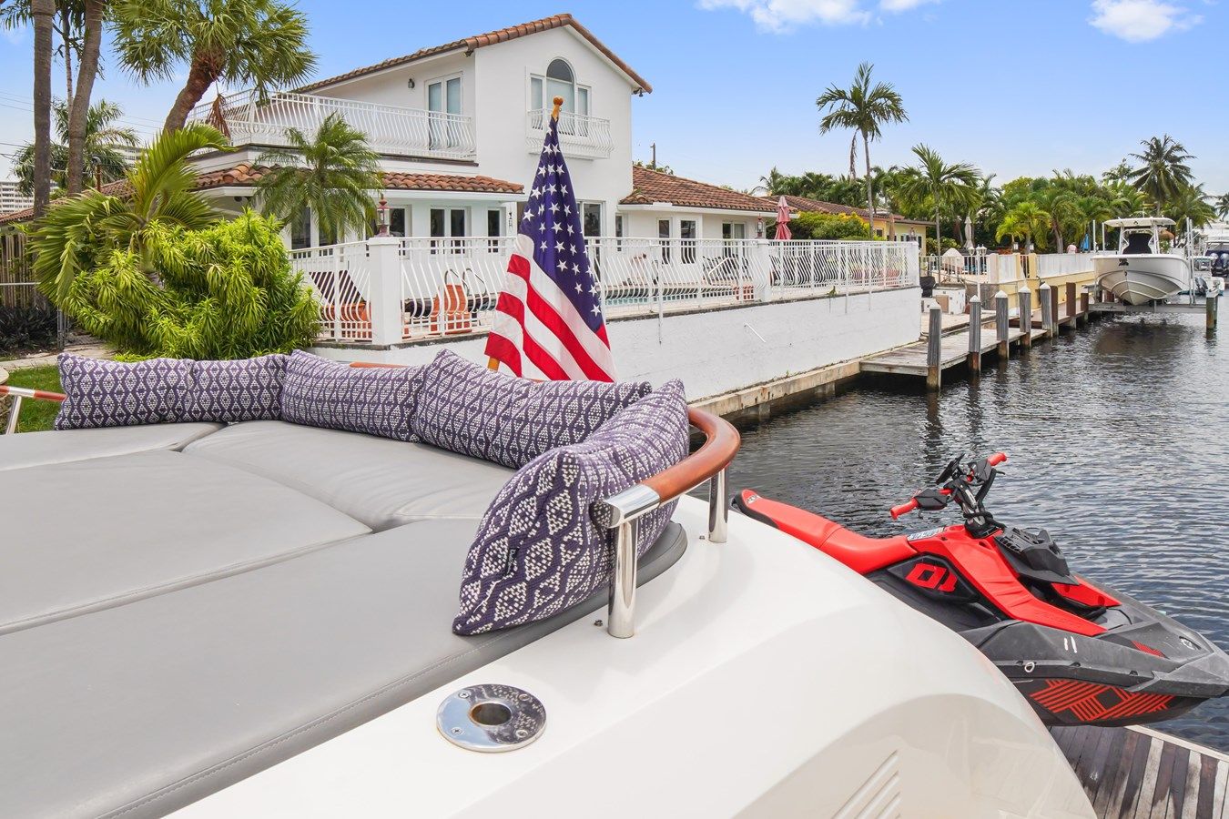 Buy a LAZZARA - Lazzara at Shestakov Yacht Sales