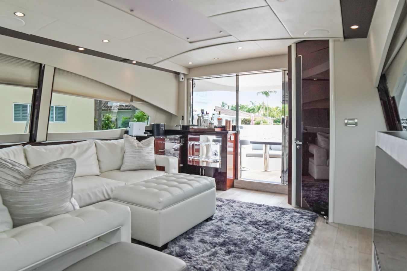 Buy a yacht LAZZARA 2009