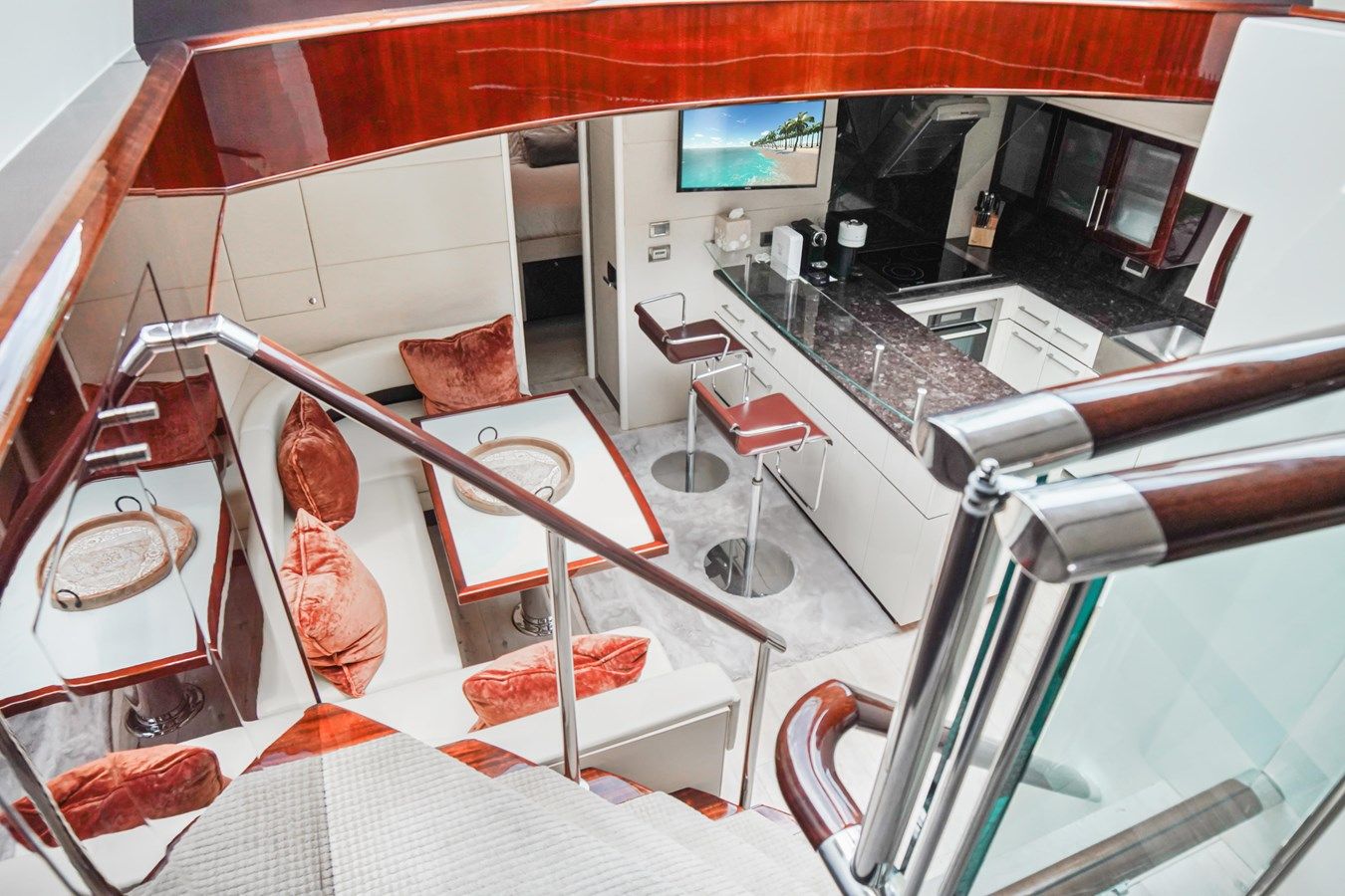 best yacht sales deals LAZZARA 2009