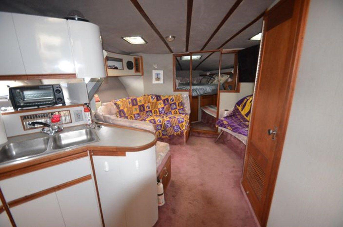 1991 Regal 360 Commodore 36