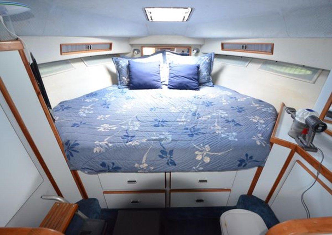 1989 Sea Ray 340 Sundancer yacht sale