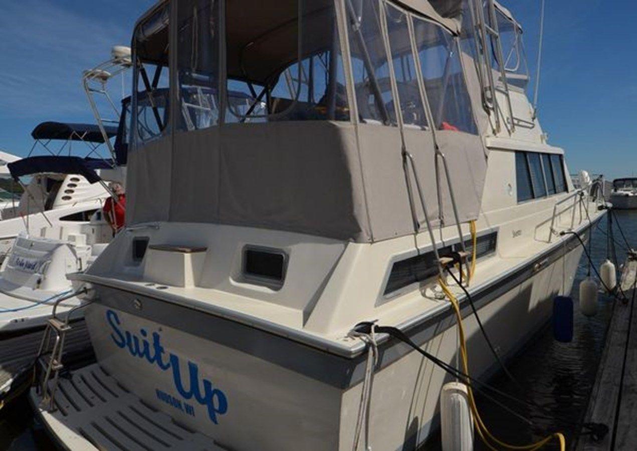 the best price on 1986 Silverton 40 Motor Yacht 1986