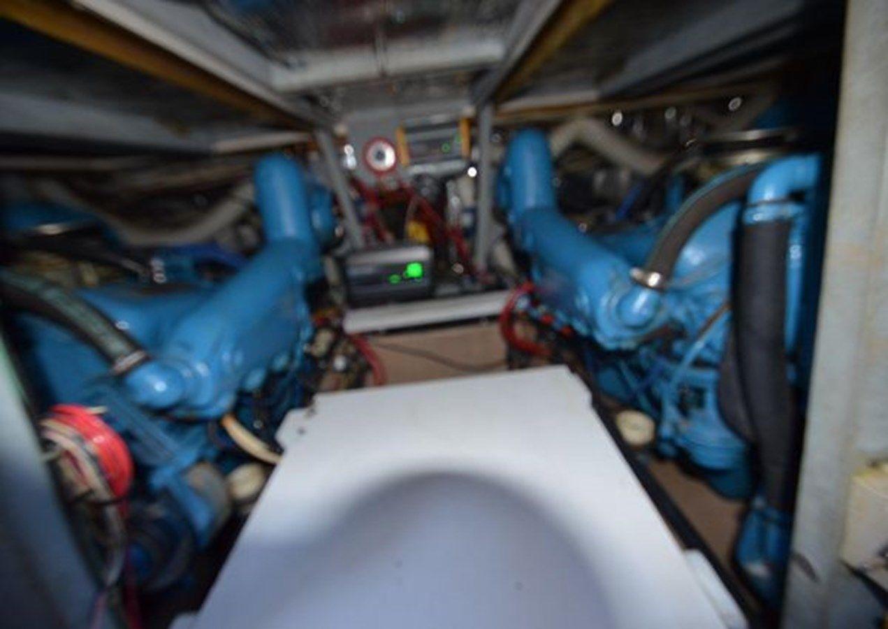 1986 Silverton 40 Motor Yacht