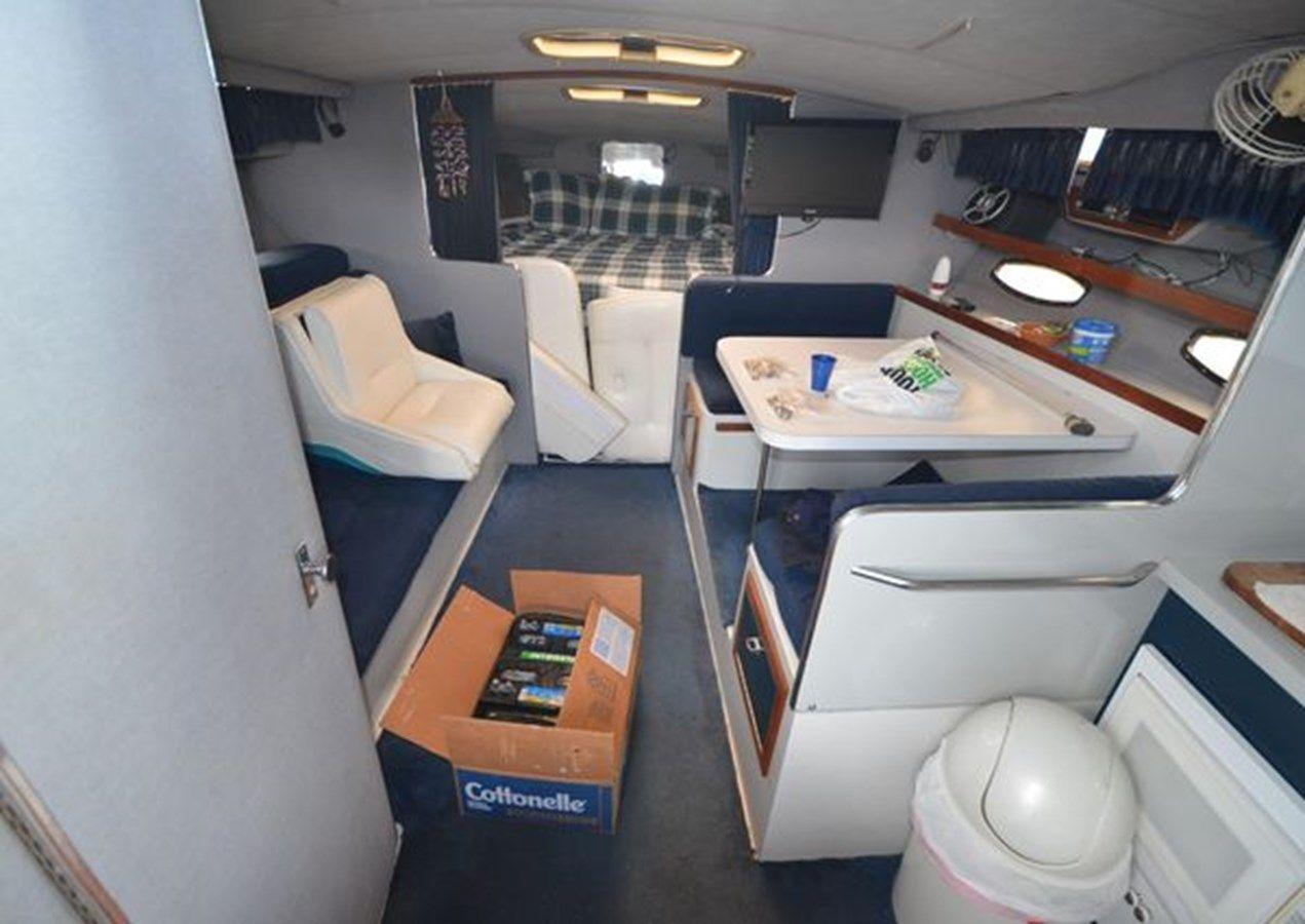 the best price on 1986 Wellcraft St Tropex EX 3200 32