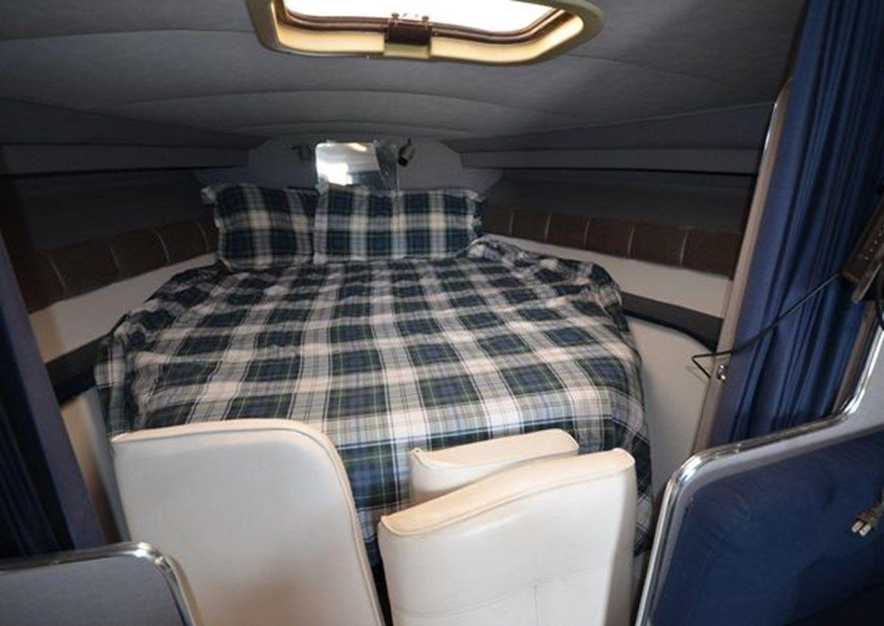 Buy a 1986 Wellcraft St Tropex EX 3200 1986 at Shestakov Yacht Sales