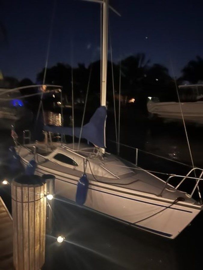 Moment - Catalina Yachts yacht sale