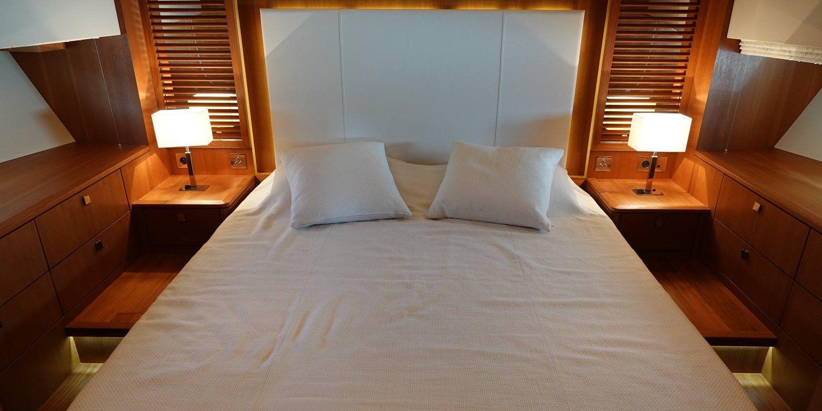 Buy a NOE - COUACH at Shestakov Yacht Sales