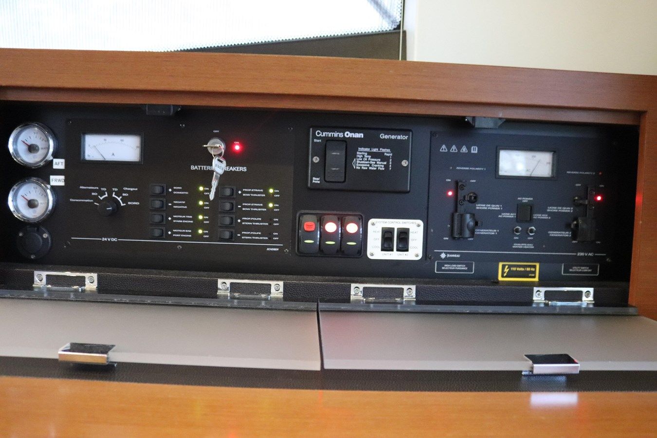 Ollie-Gator - PRESTIGE yacht sale