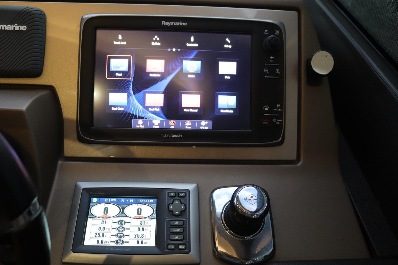 Buy a yacht Ollie-Gator - PRESTIGE