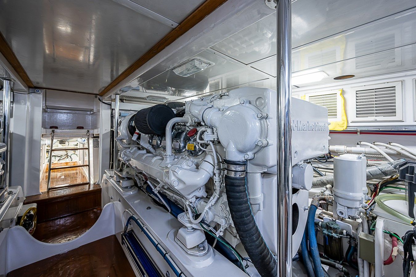 Buy a yacht WILL RISE - CUSTOM CAROLINA