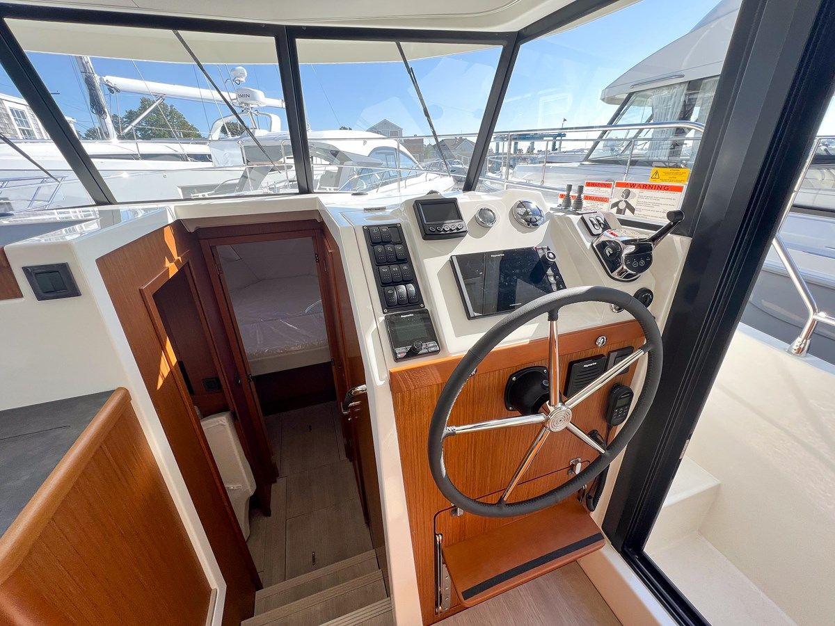 2023 Beneteau Swift Trawler 35 yacht sale