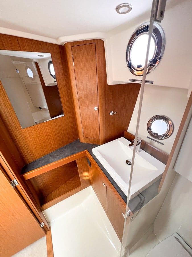 2023 Beneteau Swift Trawler 35 - Beneteau yacht sale