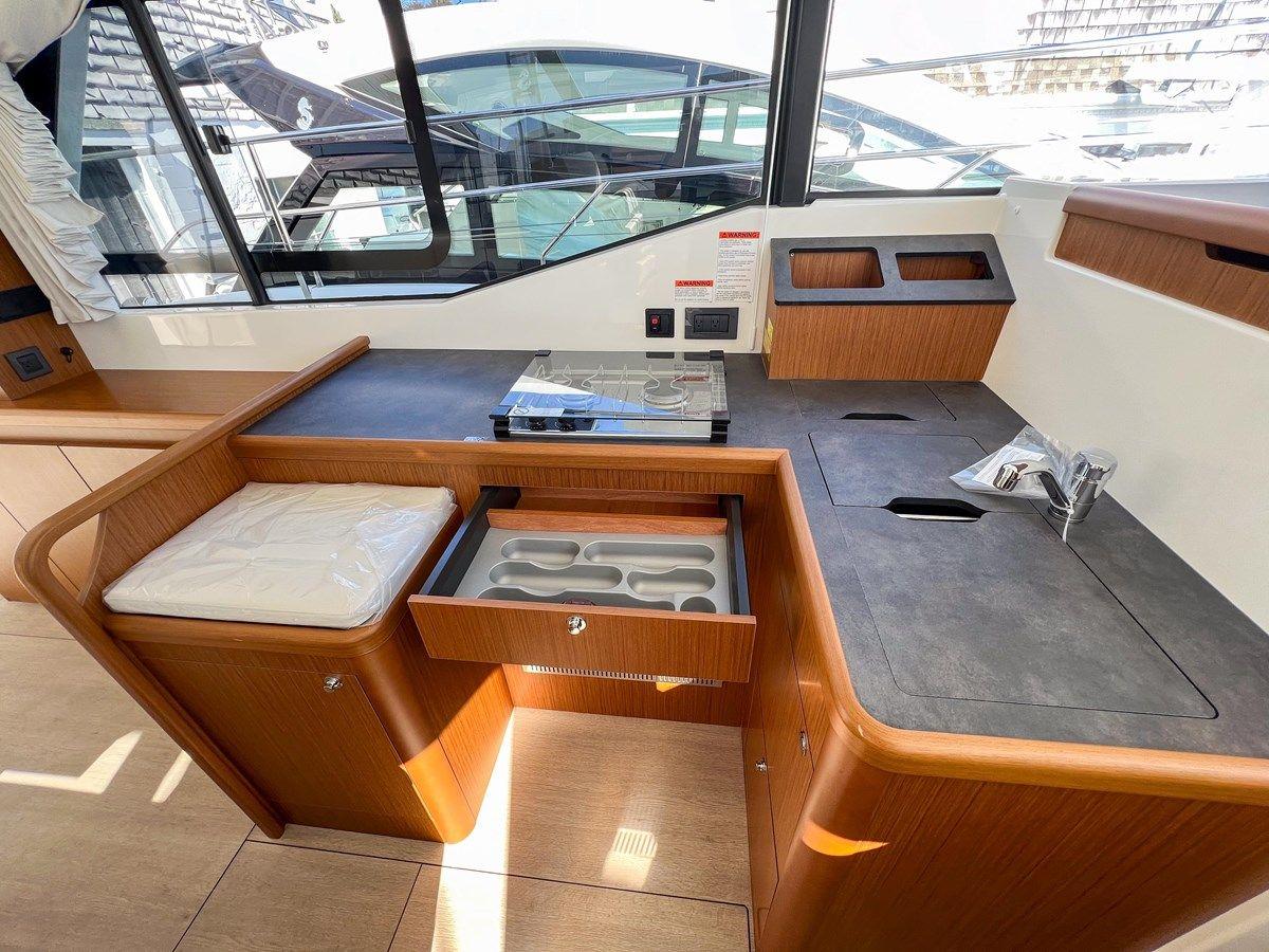 Buy a 2023 Beneteau Swift Trawler 35 at Shestakov Yacht Sales