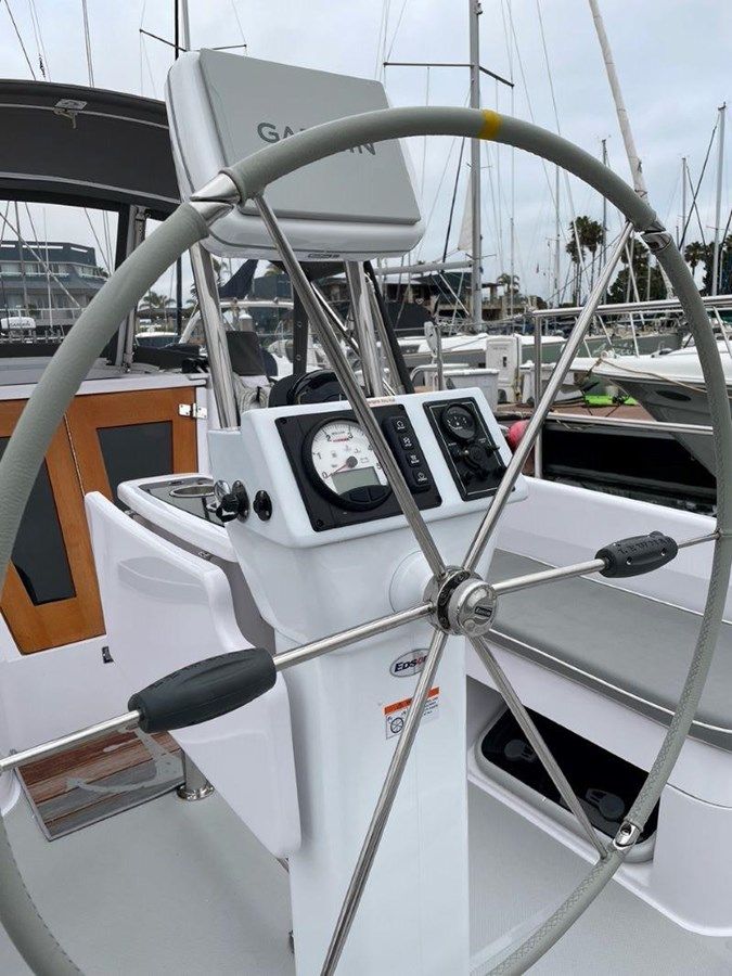 Buy a yacht Kohi - Catalina Yachts