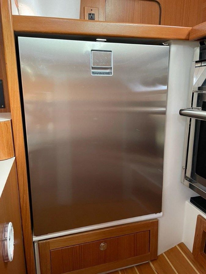 Kohi - Catalina Yachts price