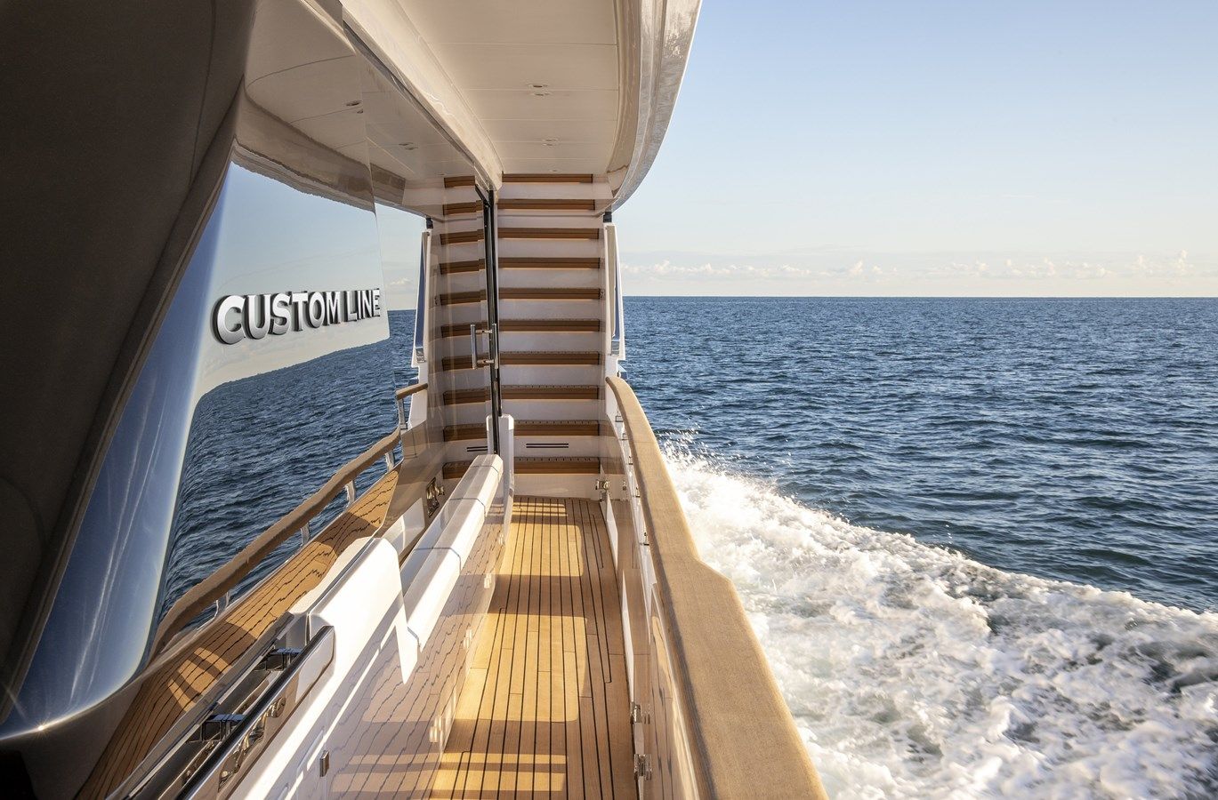 N30 - Custom Line yacht sale