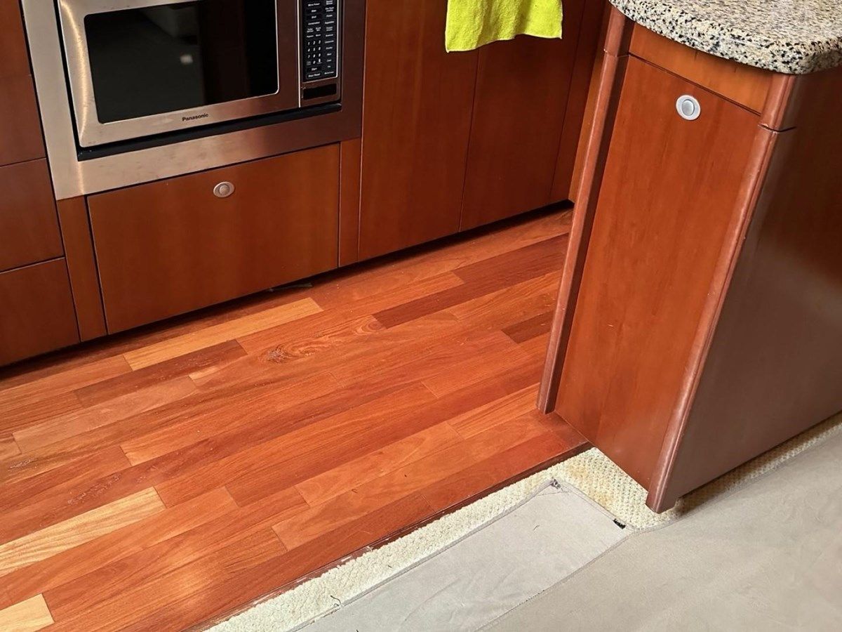 the best price on SYDNEY 48