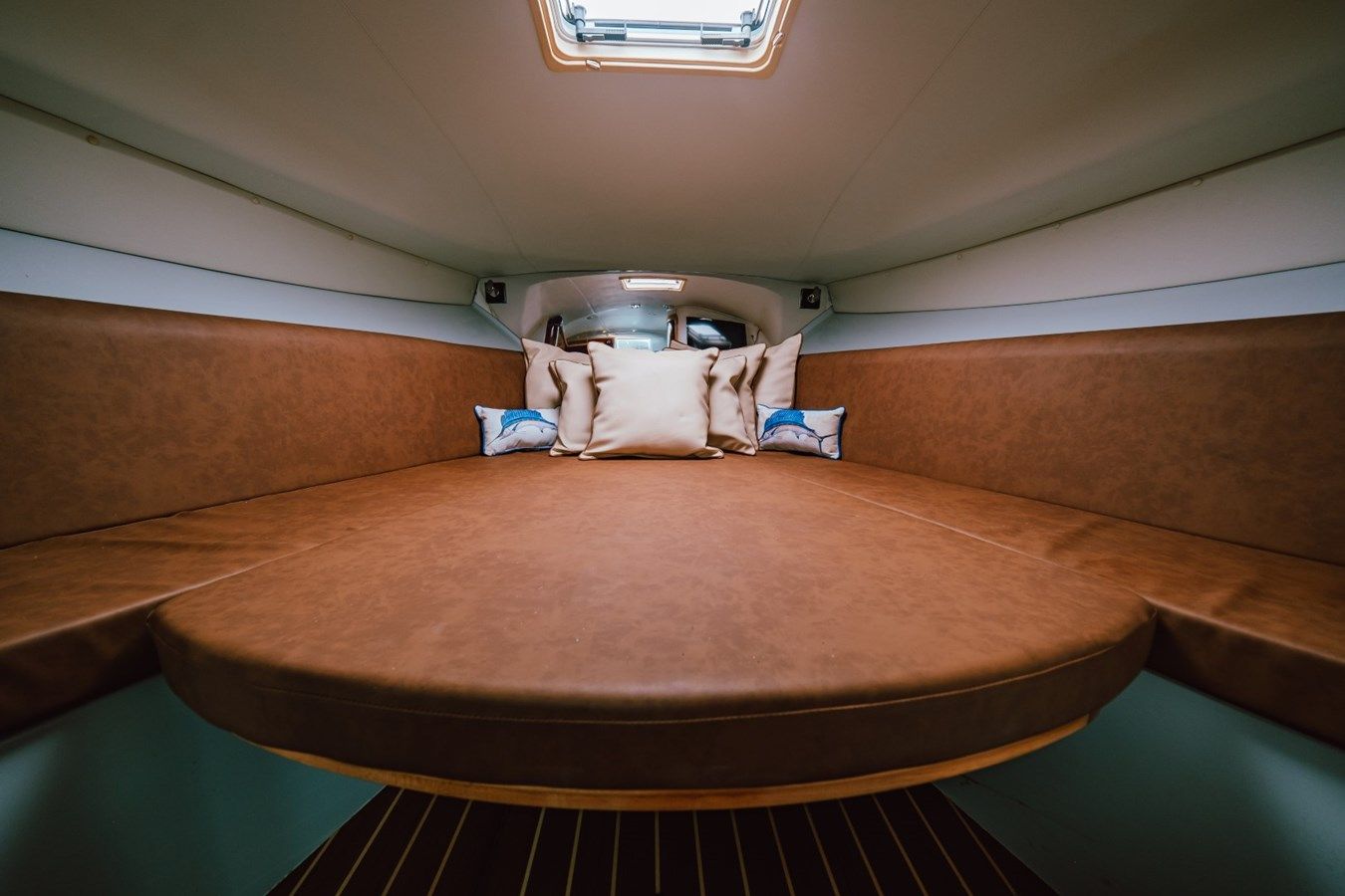 Buy a yacht SUN SCREAM 38