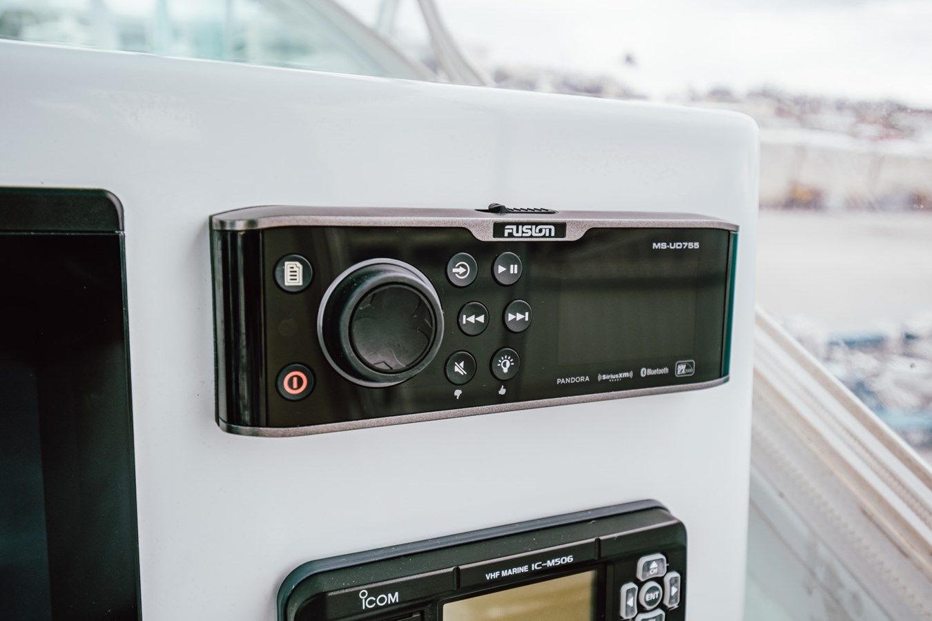 the best price on SUN SCREAM