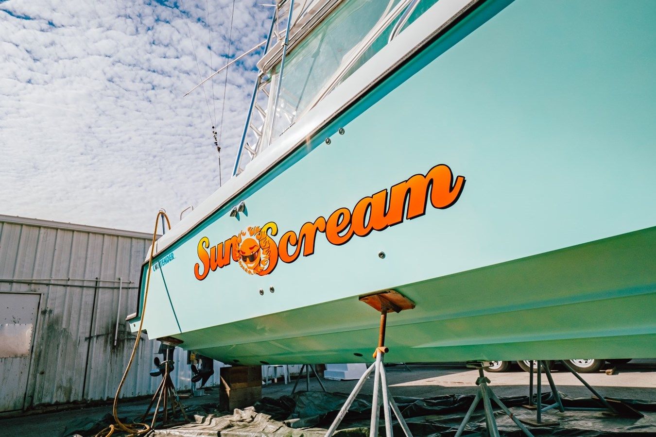 best yacht sales deals SUN SCREAM - Contender Boats