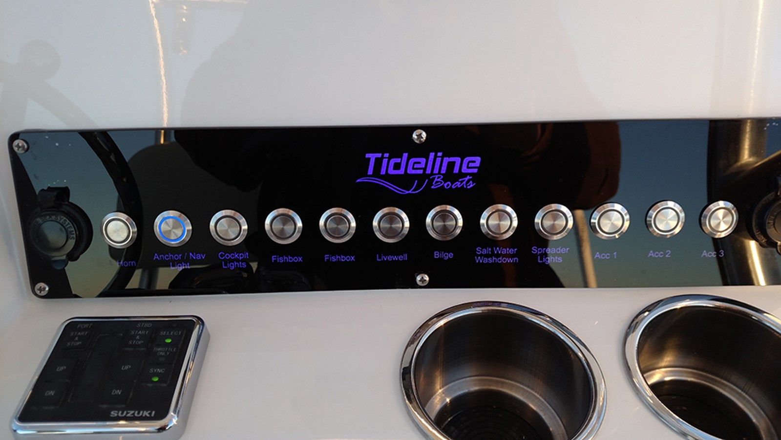 the best price on 2024 Tideline 235 Hybrid 2024