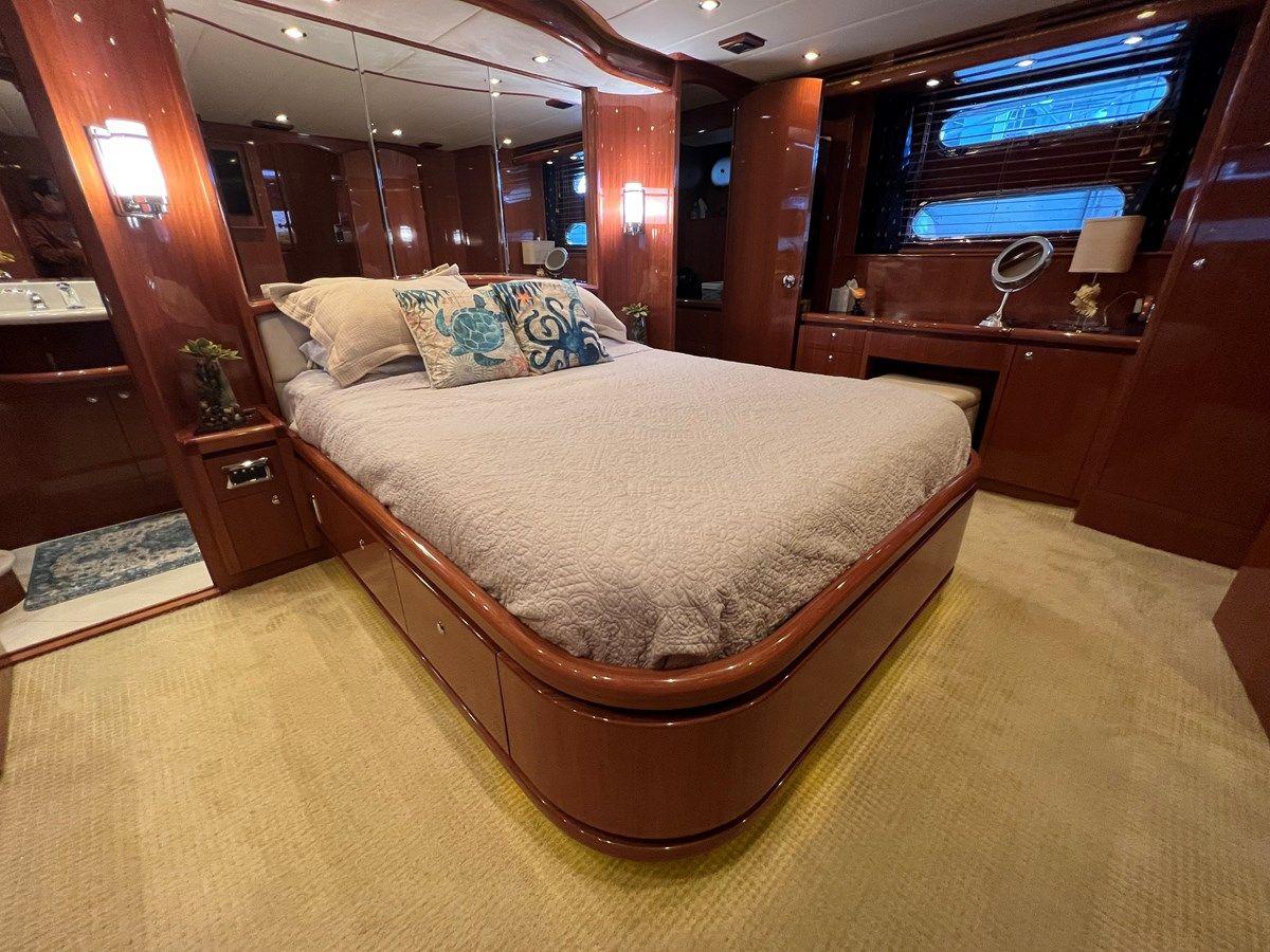 Buy a yacht Bucephalus - HAMPTON YACHTS