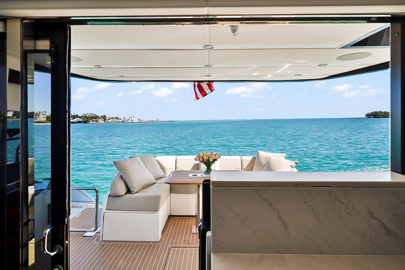 the best price on Raw Wave - Fairline