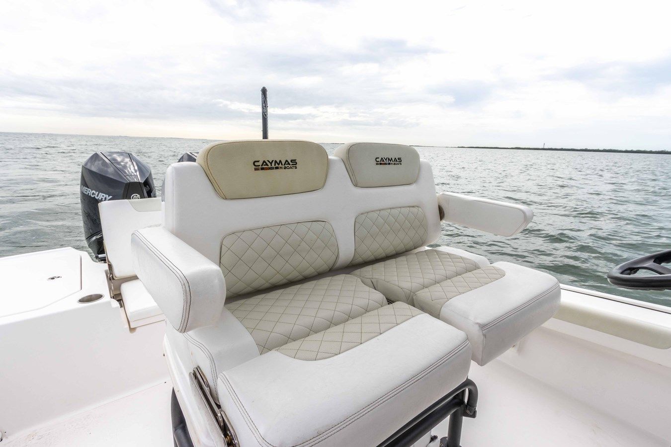 Лучшая цена на 28' Caymas 281HB Center Console