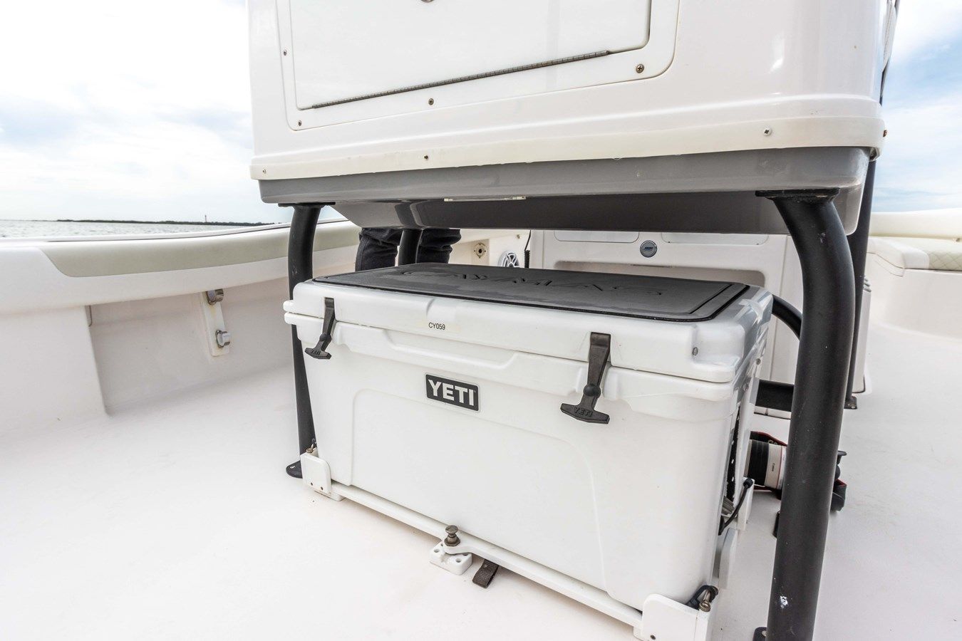 Продажа яхты 28' Caymas 281HB Center Console 281HB Center Console