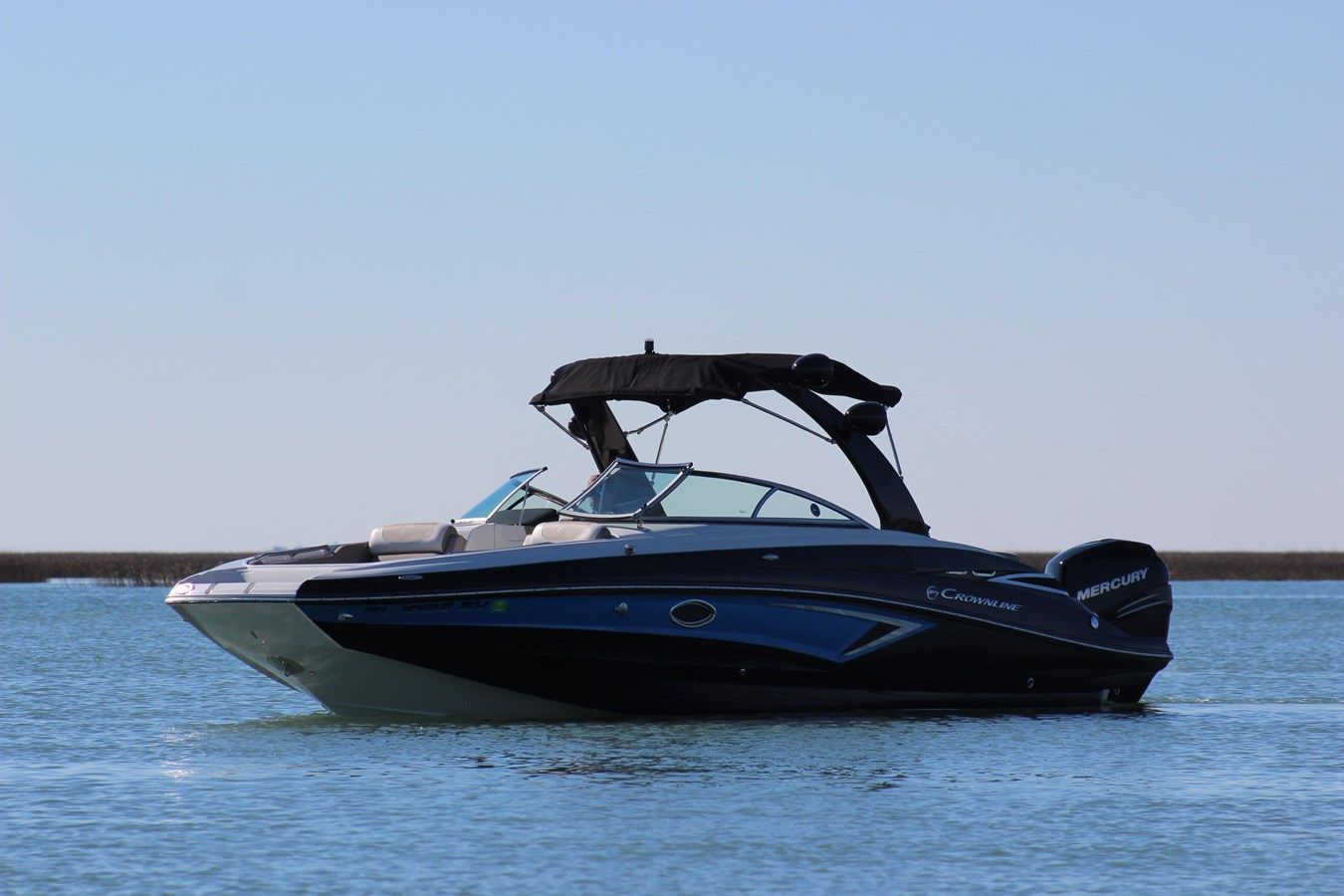 Buy a yacht 2021 Crownline Eclipse E285 XS - CROWNLINE