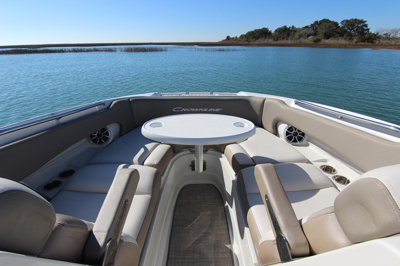 Buy a yacht 2021 Crownline Eclipse E285 XS - CROWNLINE