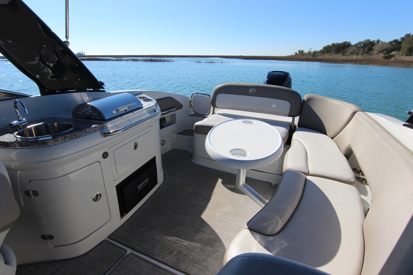 Buy a yacht 2021 Crownline Eclipse E285 XS Eclipse E285 XS