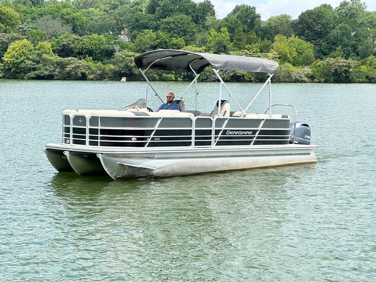 2021  Berkshire 24 RXF CTS