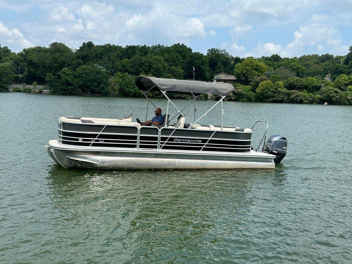 2021  Berkshire 24 RXF CTS 2021