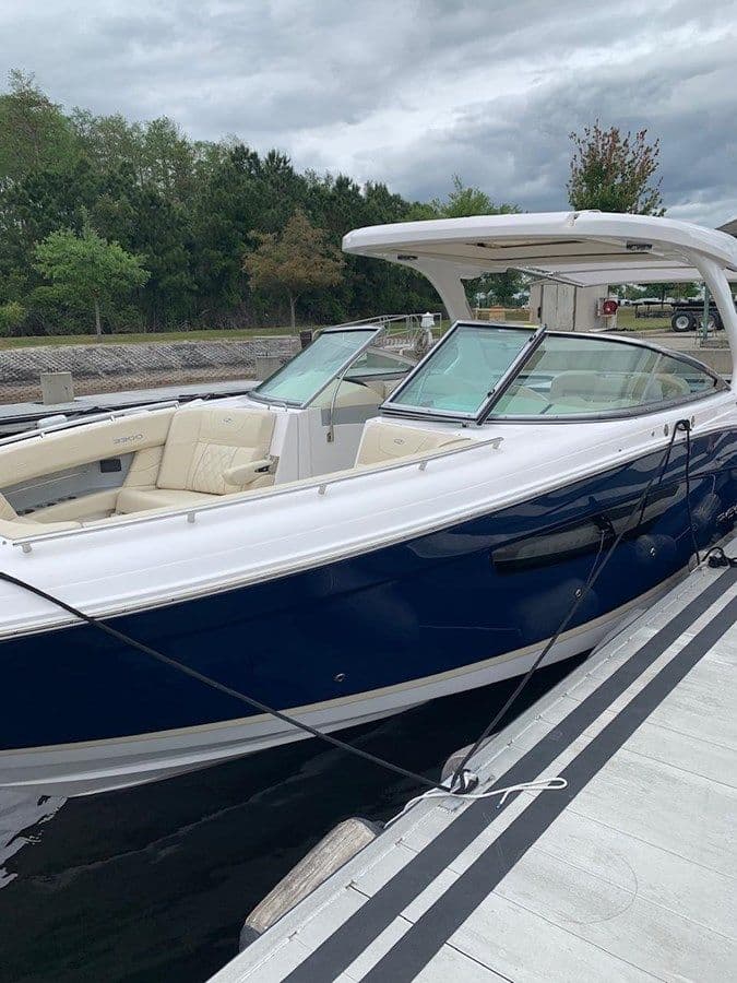 Buy a 2020 Regal 3300 2020 at Shestakov Yacht Sales