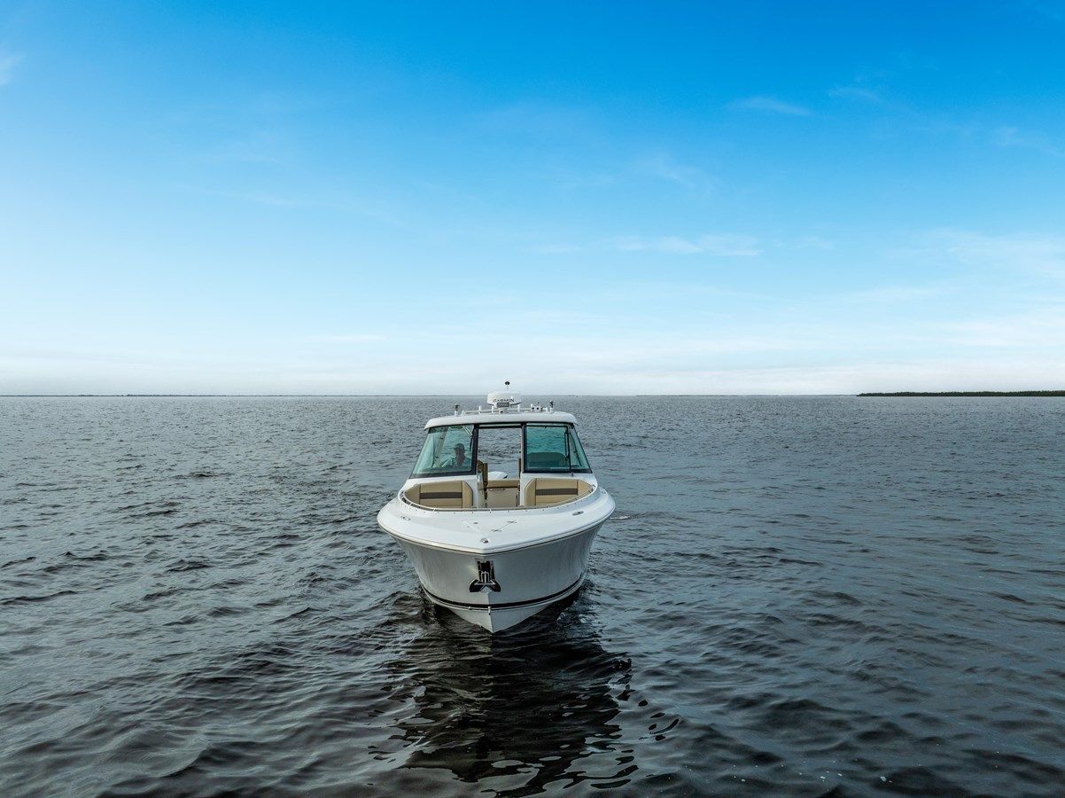 2019 Pursuit DC 325 Dual Console - PURSUIT BOATS