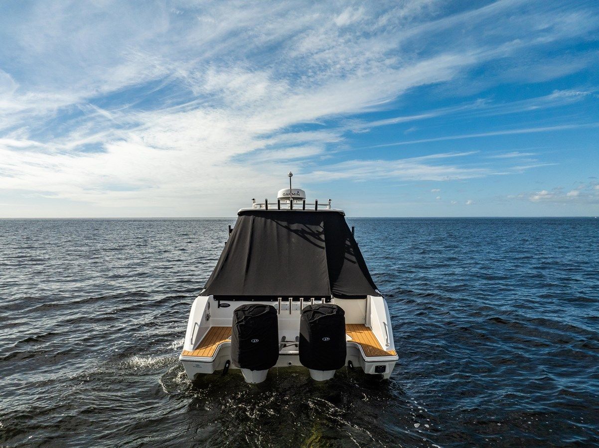 the best price on 2019 Pursuit DC 325 Dual Console - PURSUIT BOATS