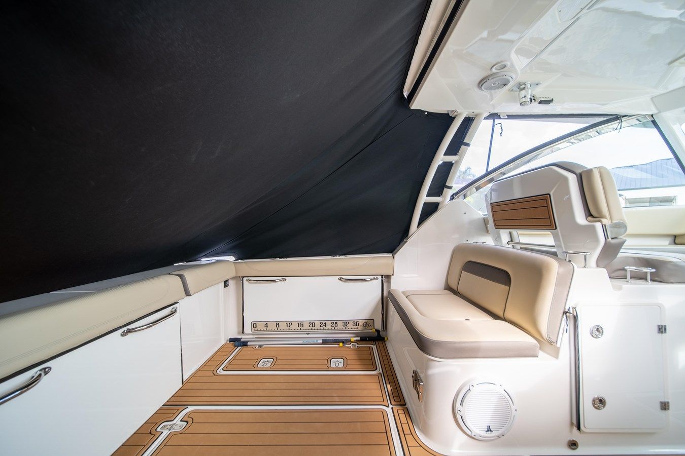 best yacht sales deals 2019 Pursuit DC 325 Dual Console - PURSUIT BOATS