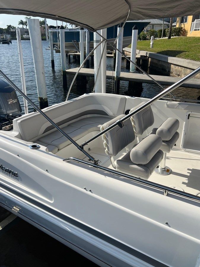 Buy a undefined 23 at Shestakov Yacht Sales