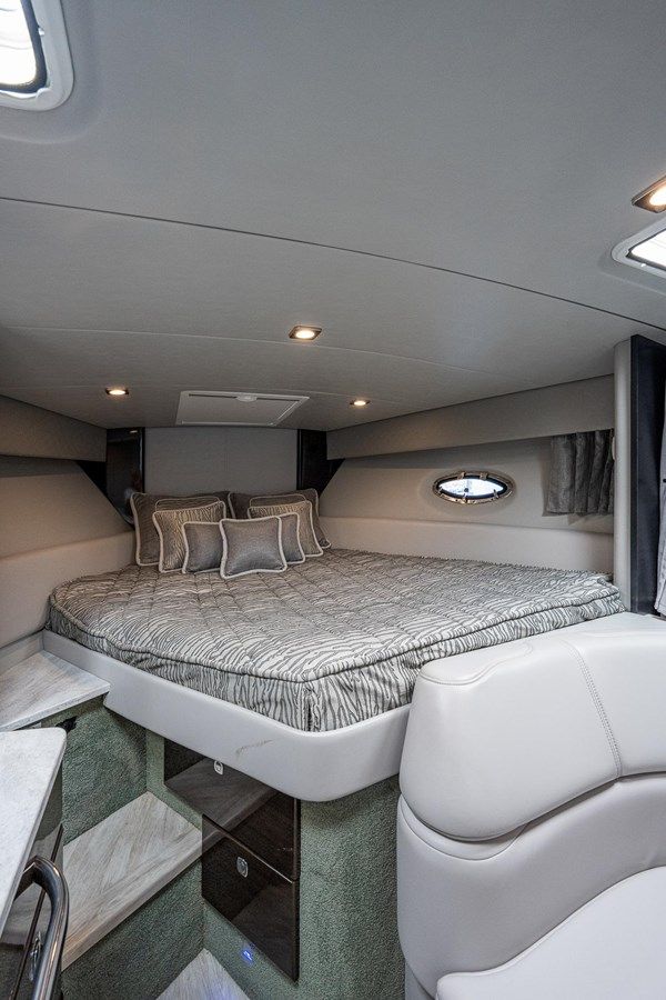 Лучшие предложения покупки яхты 2018 31' Formula 31 Performance Cruiser - Formula Boats