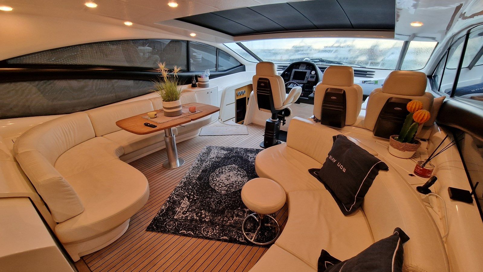 Buy a yacht MON AVIE 2007