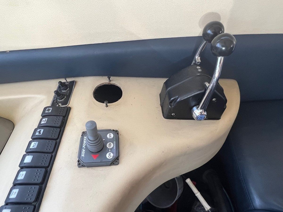 Купить яхту CHARTER 50 FLY в Shestakov Yacht Sales