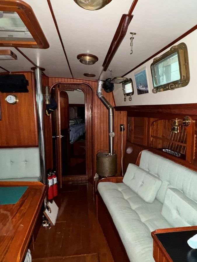 MOMENTARY - CREALOCK yacht sale