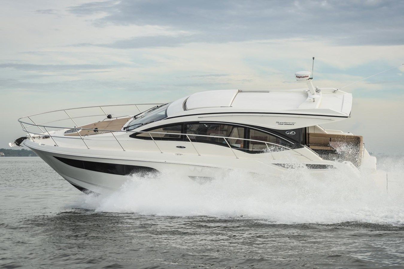 Лучшие предложения покупки яхты 2016 40' Sea Ray 400 Sundancer 40