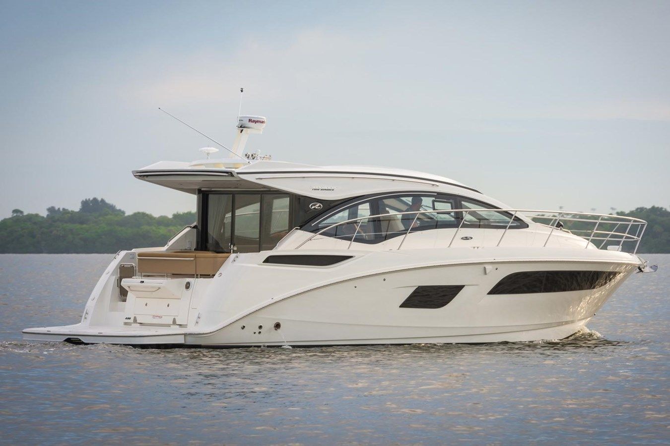 Лучшая цена на 2016 40' Sea Ray 400 Sundancer