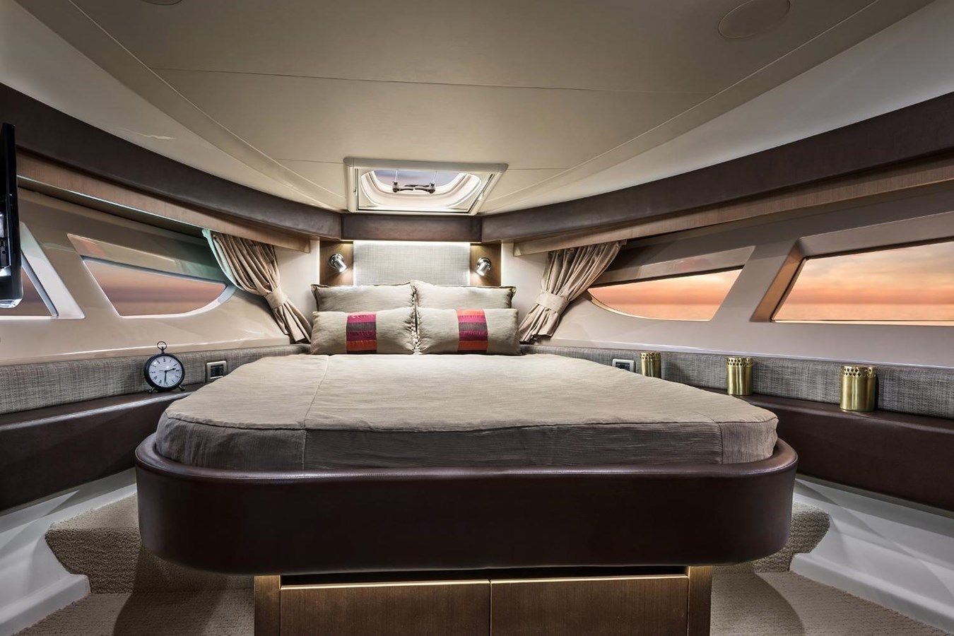 Купить яхту 2016 40' Sea Ray 400 Sundancer 2016 в Shestakov Yacht Sales