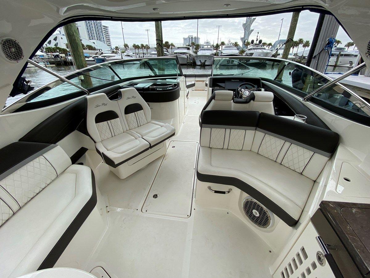 Naut Guilty - SEA RAY